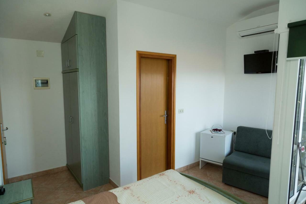 Apartments Tinka Brseč Exteriér fotografie